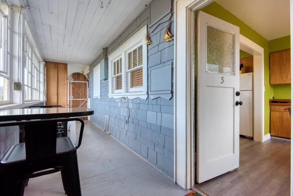 #Stayinmydistrict Historic Apartment Near Downtown Coos Bay Exterior photo