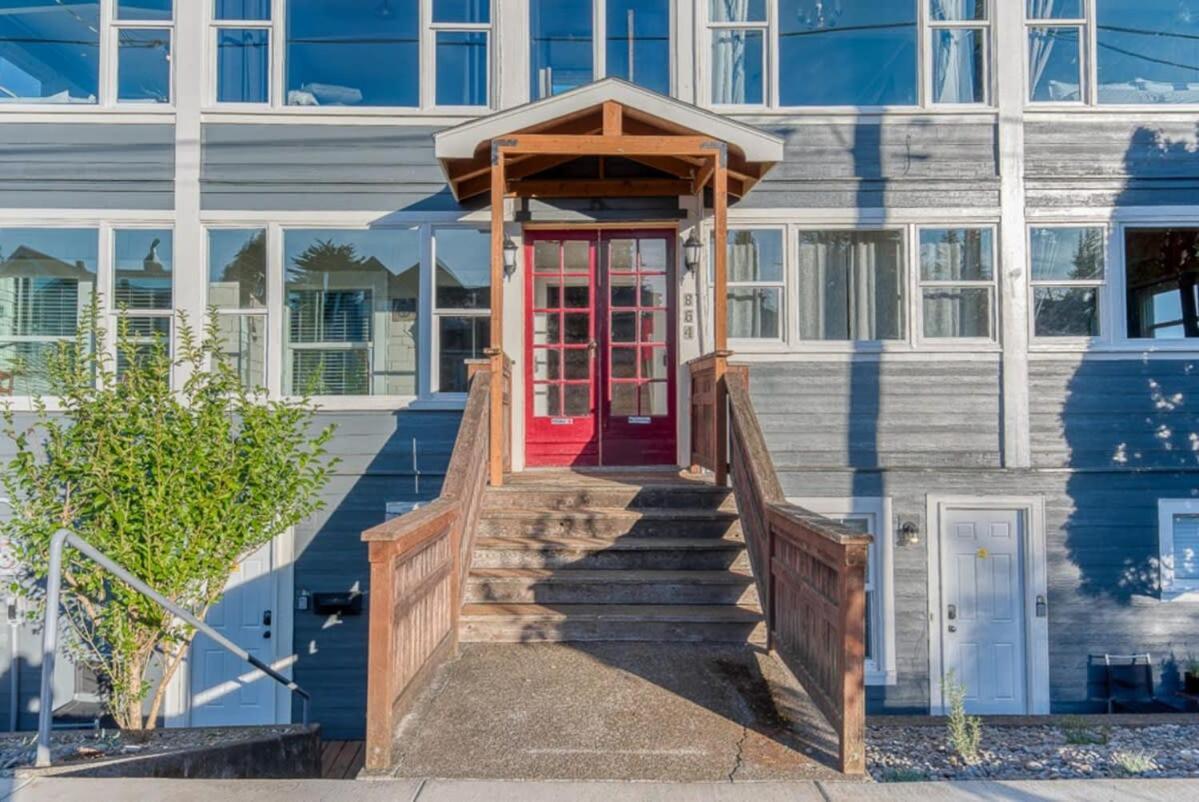 #Stayinmydistrict Historic Apartment Near Downtown Coos Bay Exterior photo